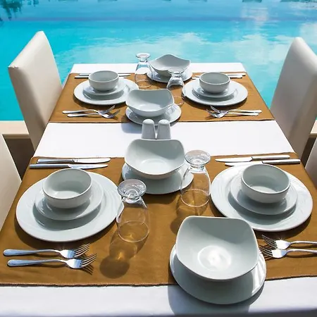 Hotel Comfort Ada Class 2*