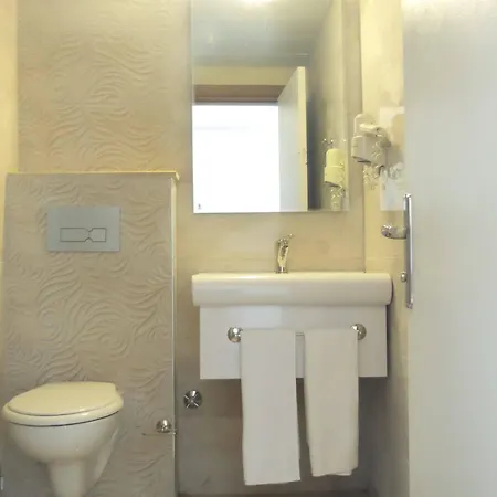 Comfort Ada Class فندق