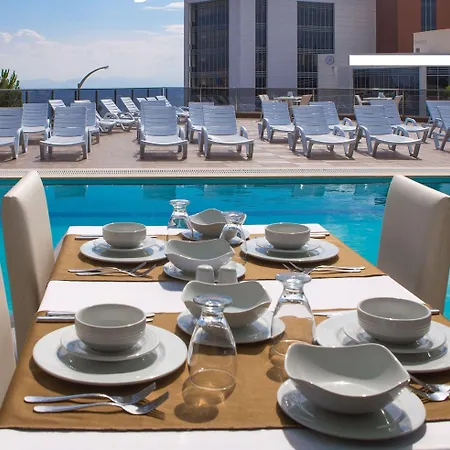 Hotel Comfort Ada Class 2*