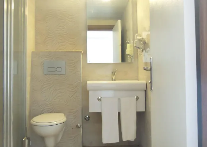 Comfort Ada Class Hotel